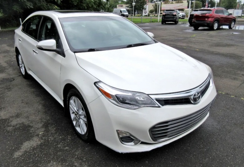 2013 Toyota Avalon XLE Premium