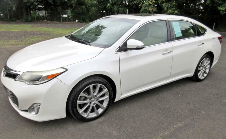 2013 Toyota Avalon XLE Premium