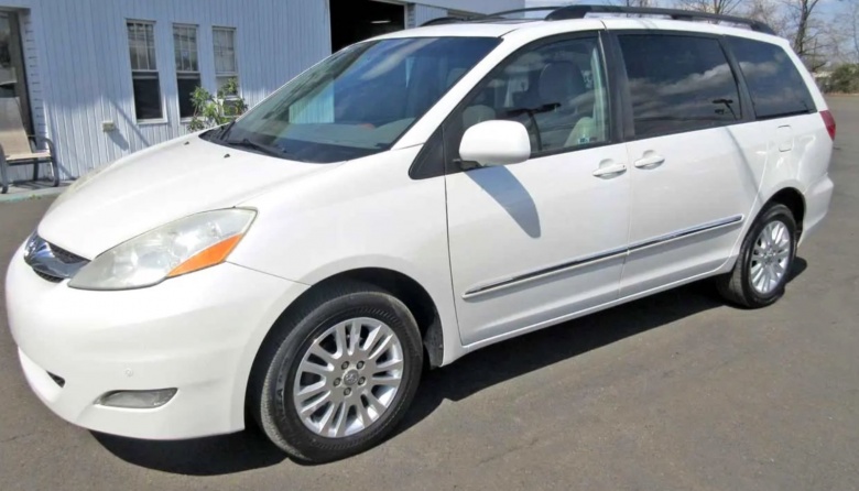 2010 Toyota Sienna Limited AWD