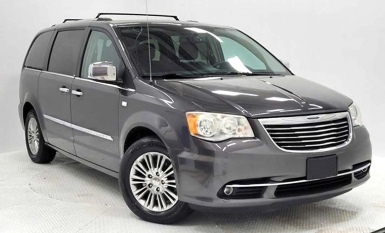 2014 Chrysler Town &amp;am