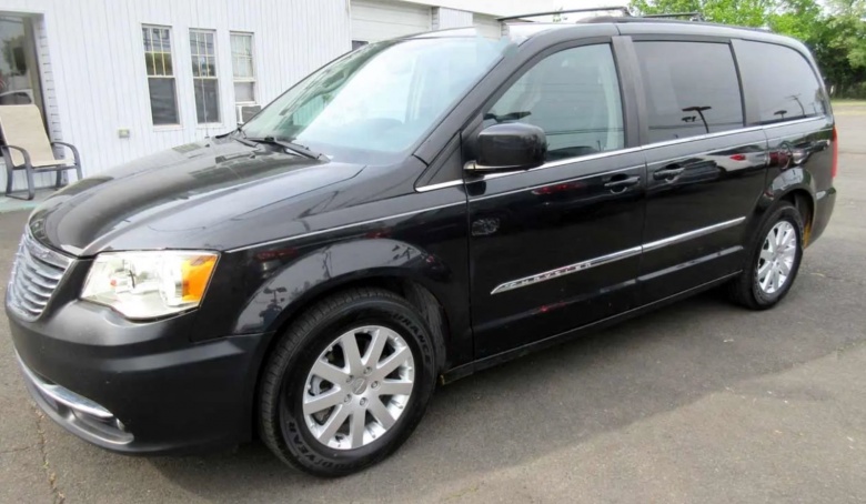 2014 Chrysler Town &amp;am